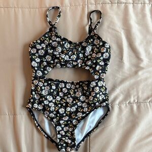 art class Girls Black and White Daisy Kids Swim One Piece 6/7